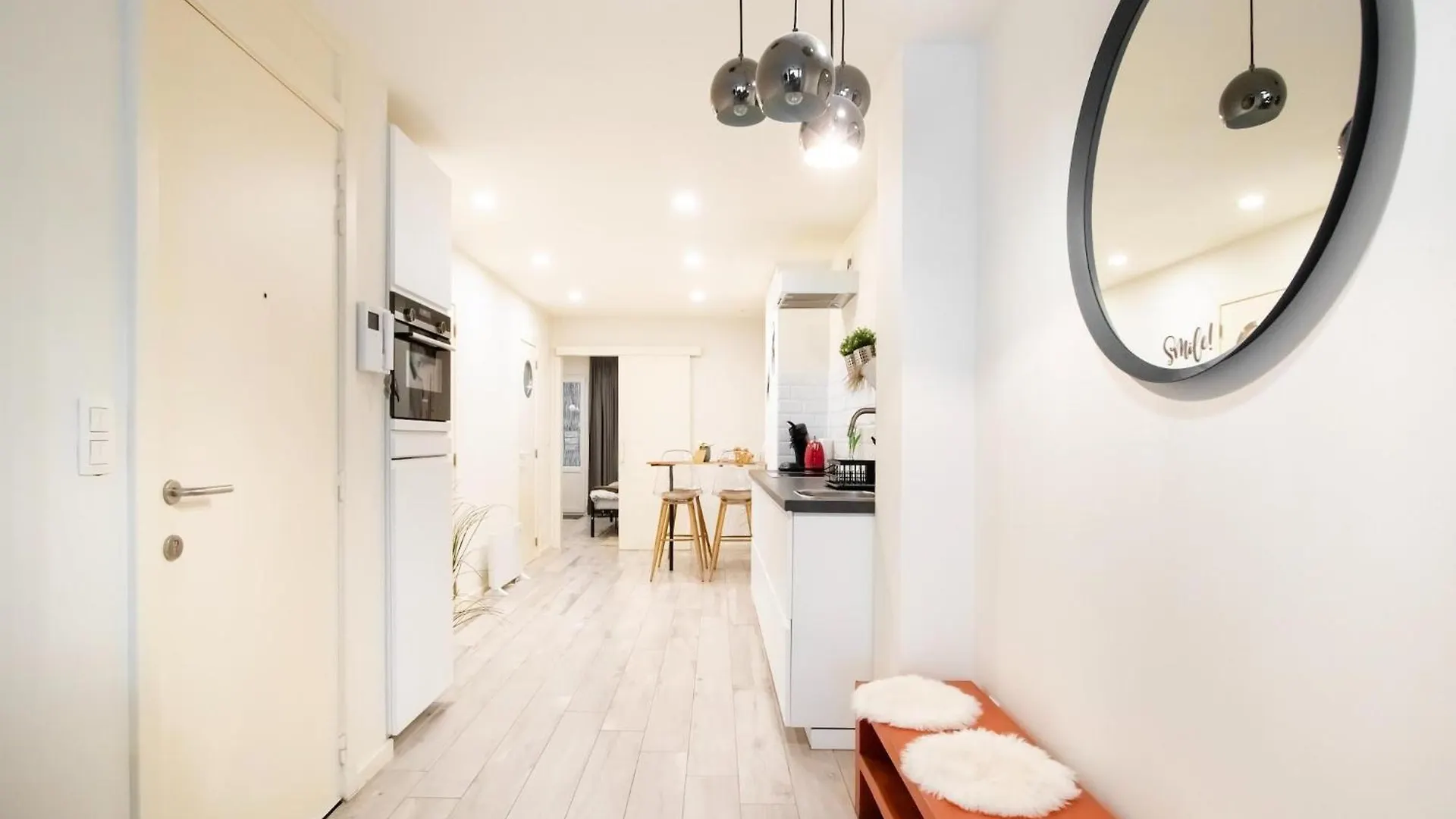 Snug Apartment in Oostende with Terrace